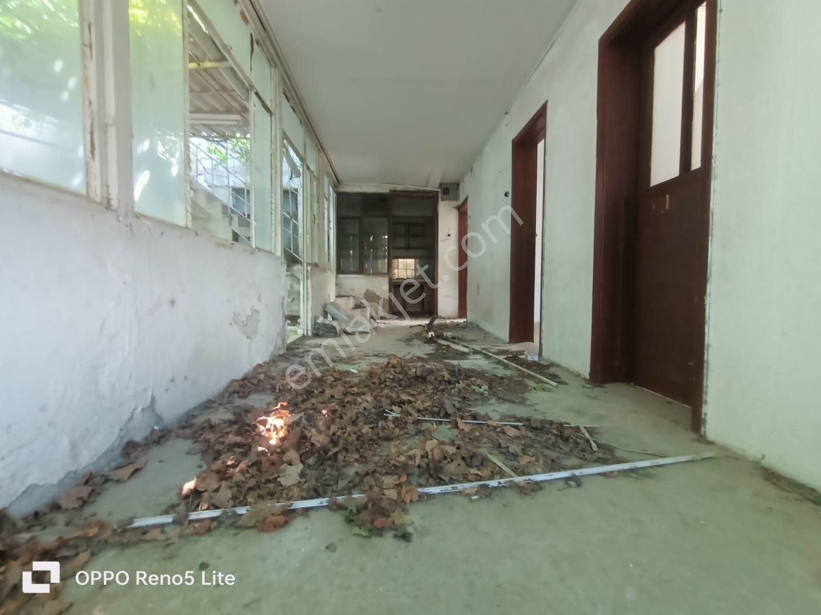 Buse Emlaktan Akçay-güre Arası Müstakil Ev - Görsel 33