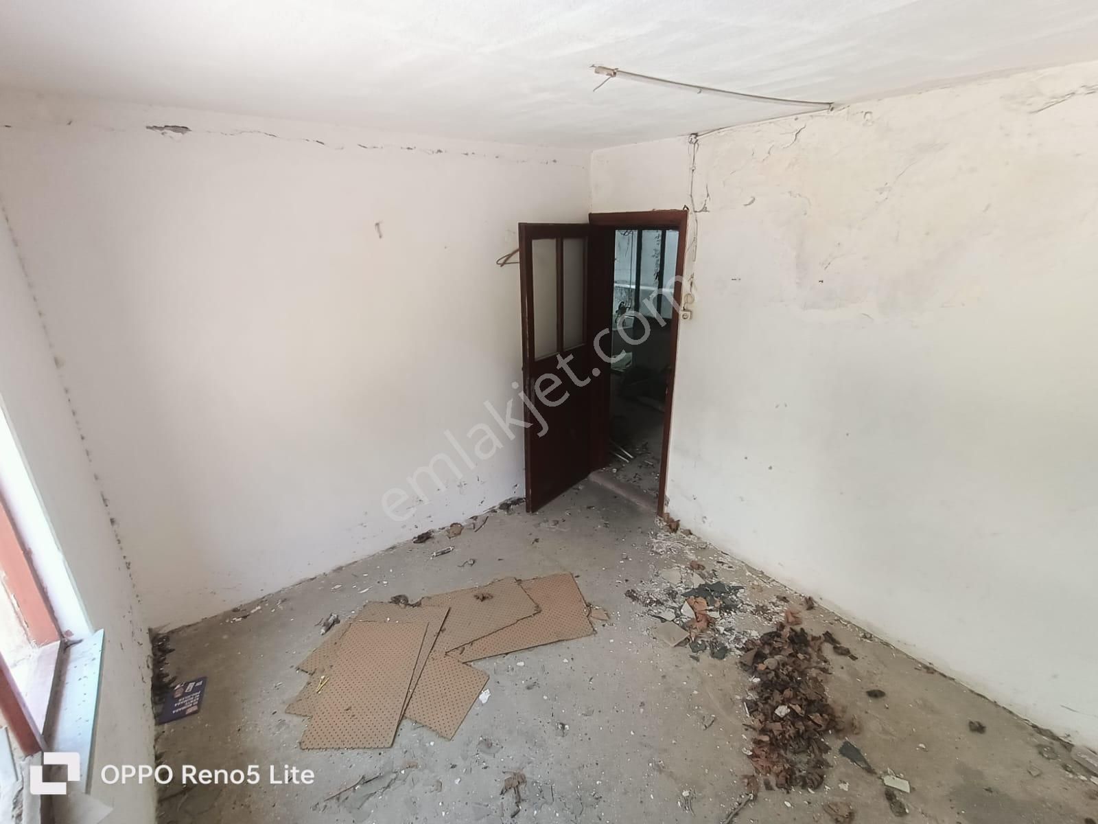 Buse Emlaktan Akçay-güre Arası Müstakil Ev - Görsel 23