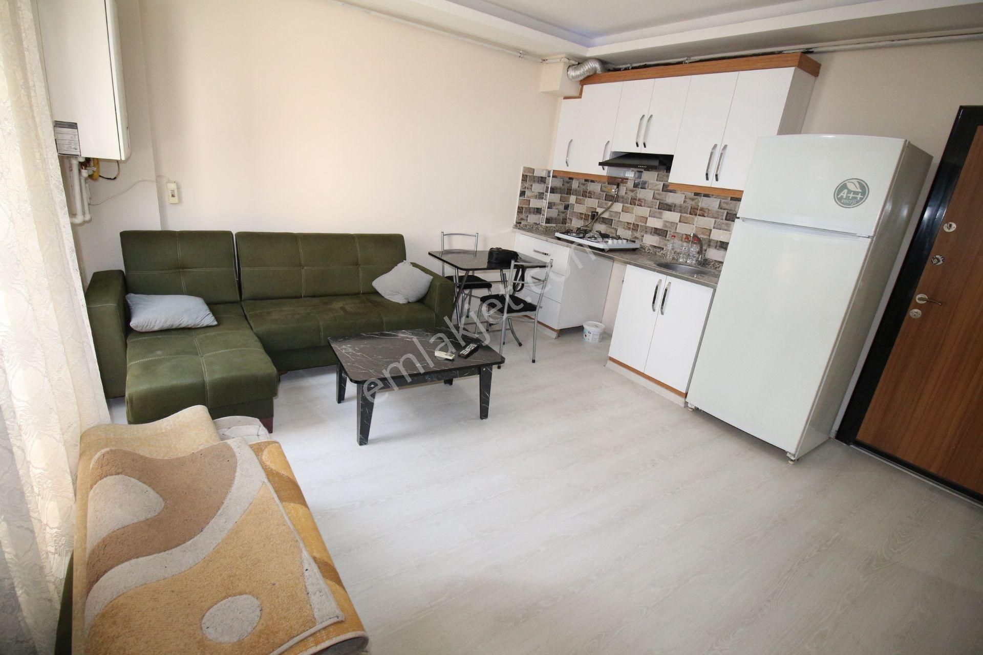 Arga'dan Üçkuyular Meydan Yakını 1+1 Eşyalı Kiralık Daire.