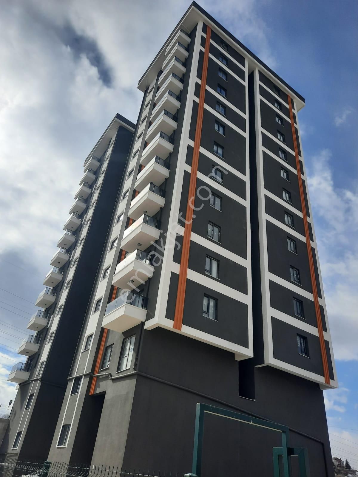 Z Bulvar 1+1 Full Yeni Sıfır Eşyalı Yüksek Kiracılı Satılık Daire