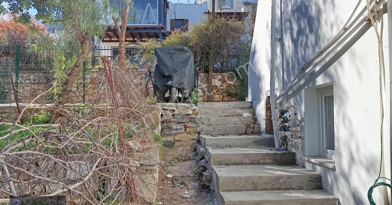 Bodrum Torba Eşyasız Yıllık Kiralık Bahçe Katı 1+1 Daire