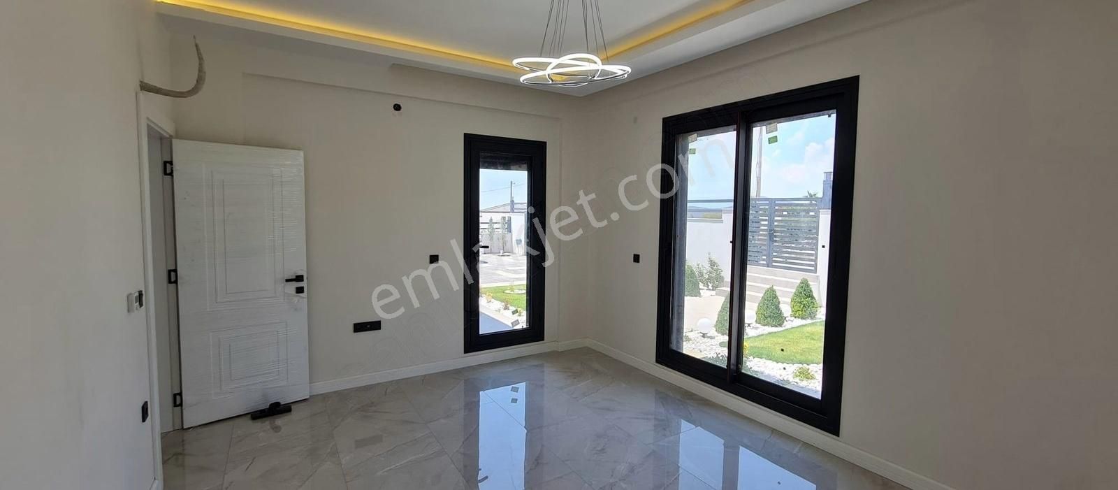 Foça'da Satılık Lüks Villa - Görsel 14