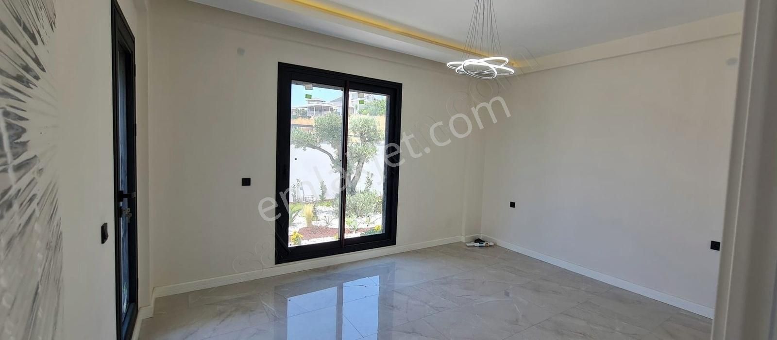 Foça'da Satılık Lüks Villa - Görsel 32