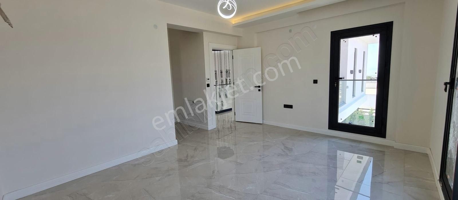 Foça'da Satılık Lüks Villa - Görsel 16