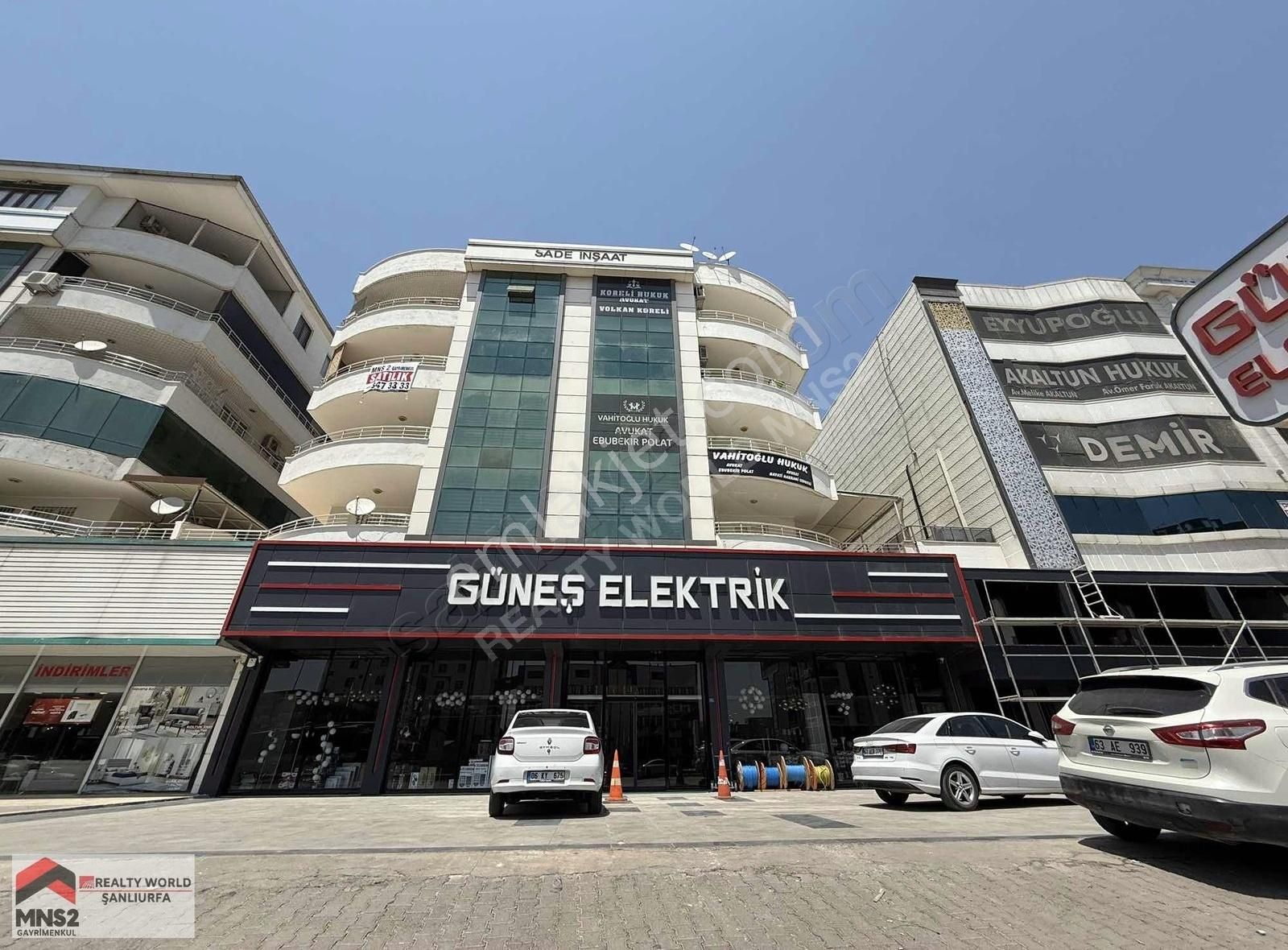 Rw Mns 2 Ahmet Göncü Den Cadde Üzeri 3+1 Satılık Daire