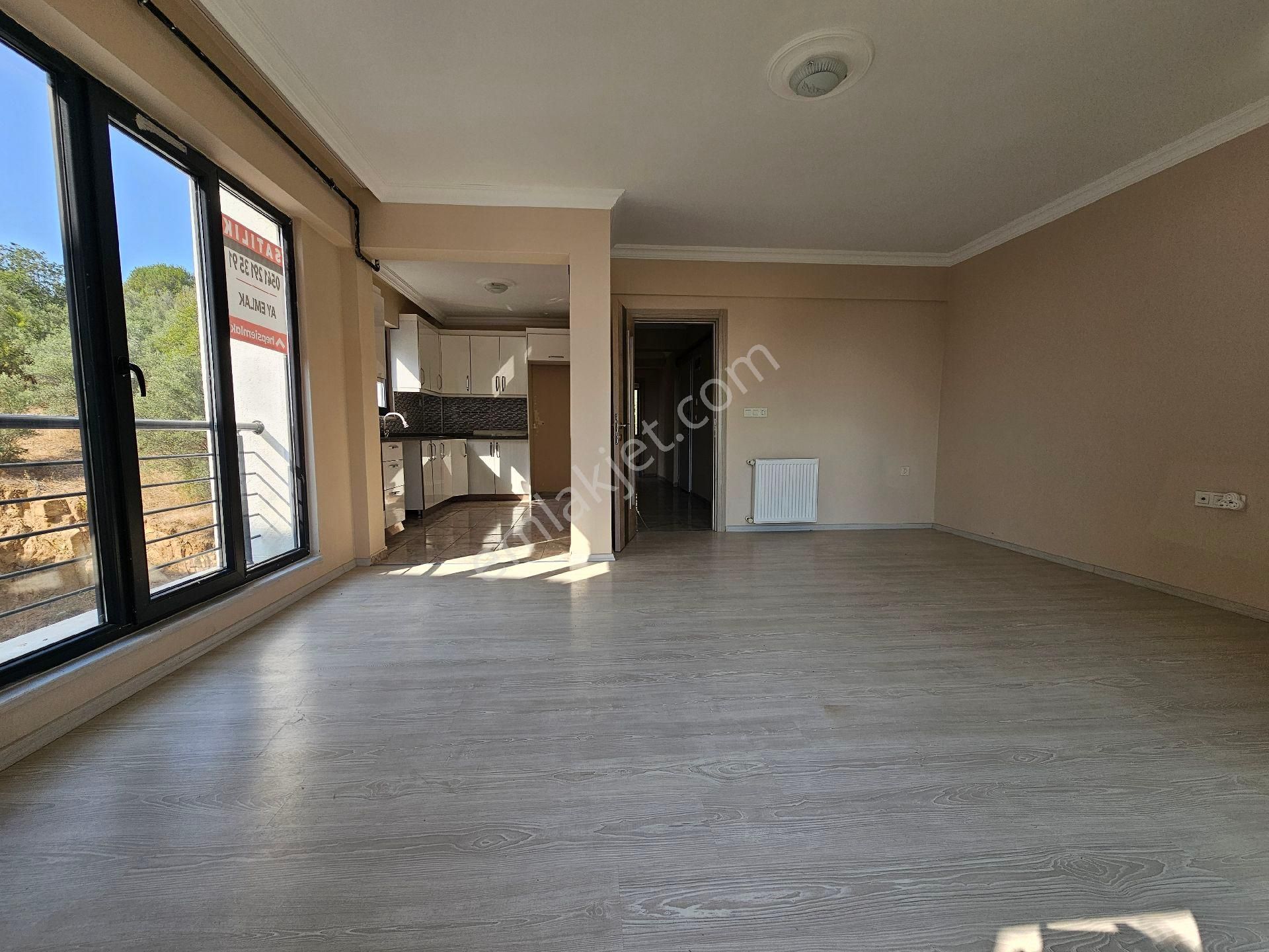 Ay Emlak'tan Armutlu Yılandar Mevkiinde Yeni Masrafsız 2+1 Daire