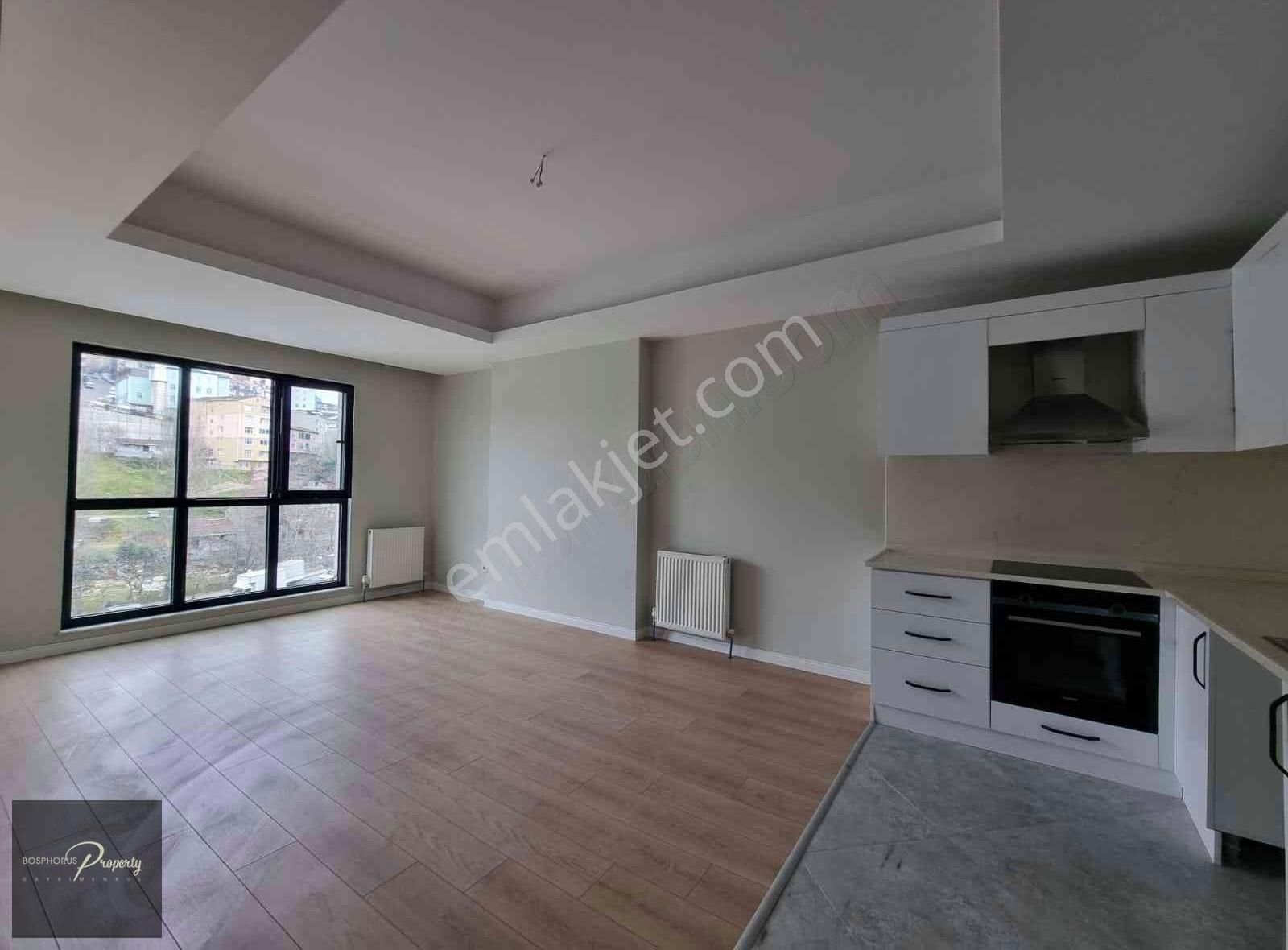 Продажа Satılık Sıfır Ebeveyn Banyolu Ön Cephe 2+1 120m2 Daire