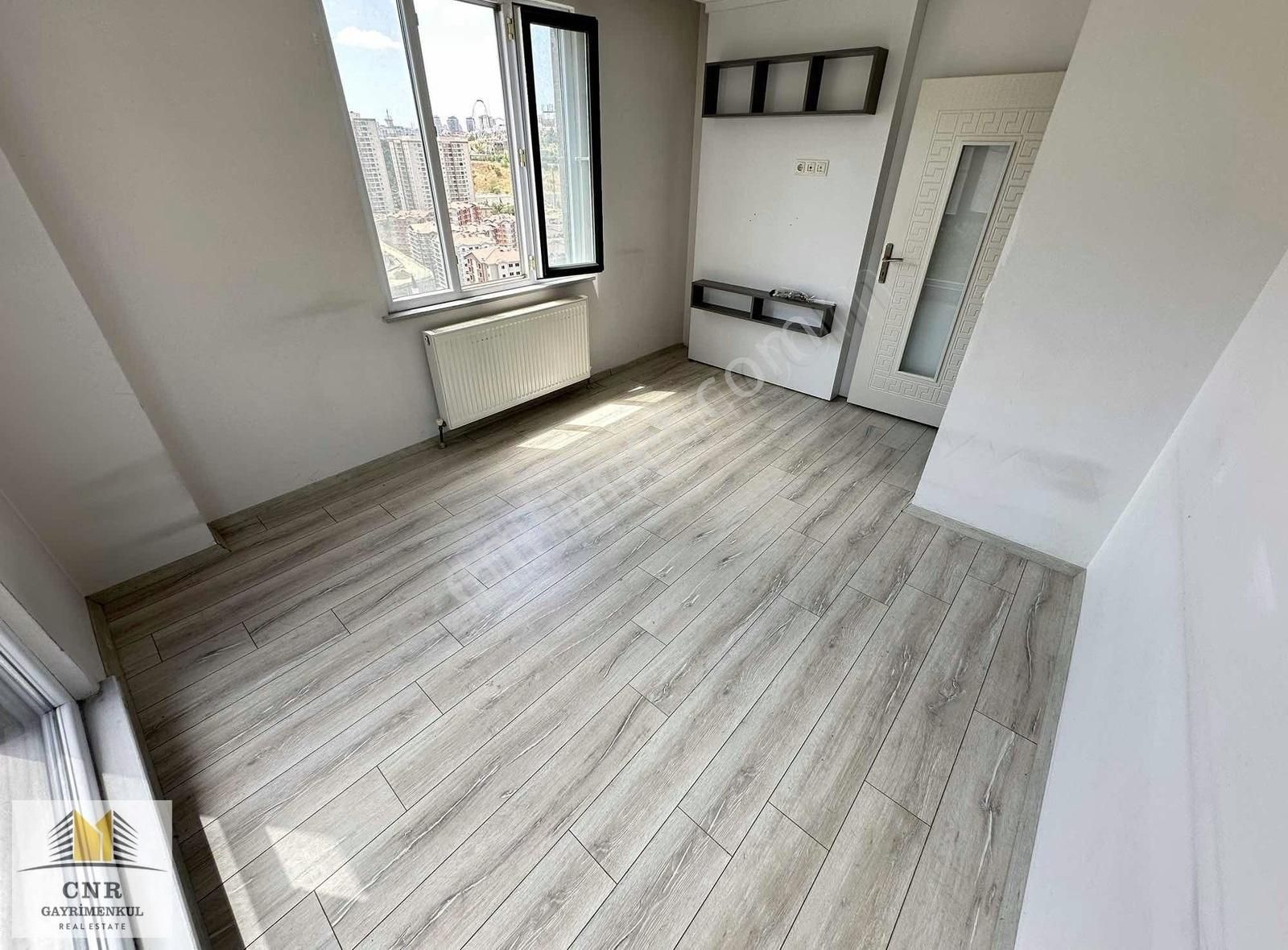Cnr'den Esentepe'de 4.kat Otoparklı 2+1 Satılık Manzaralı Daire