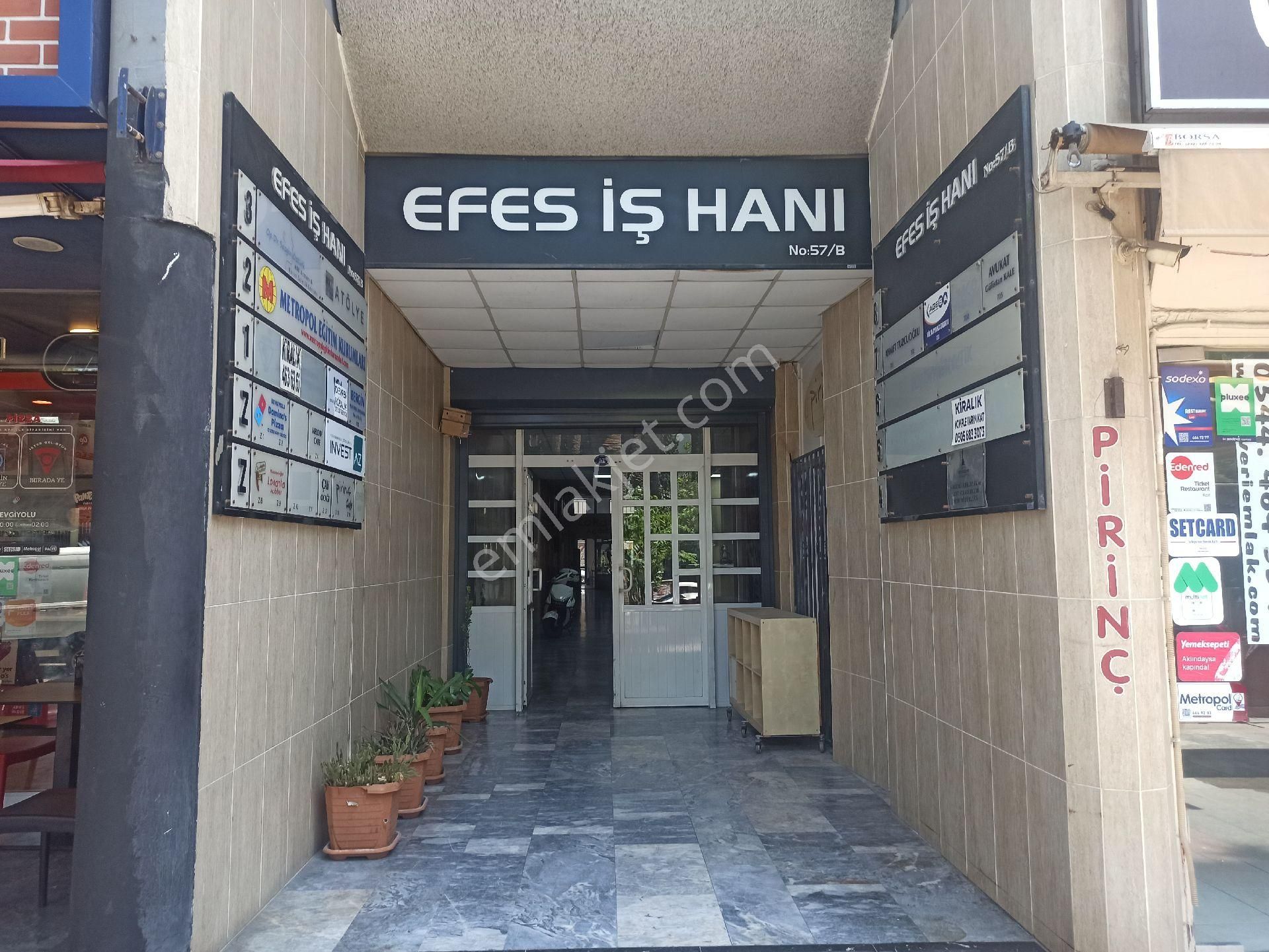 Konak Sevgi Yolu Efeş İş Hanında Acil Satılık 15 M² Depo