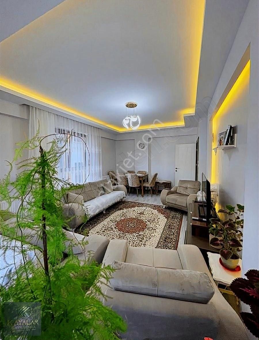 Yunuseli Akyıldız'a Ara Kat 3+1 Daire