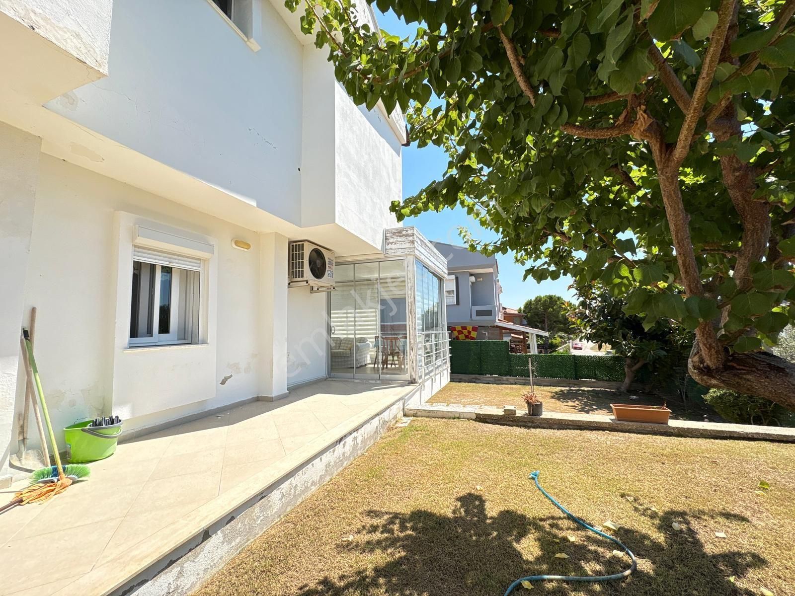 Çeşme Dalyan' Da 3 Tarafı Deniz Manzaralı Kiralık Villa - Görsel 5