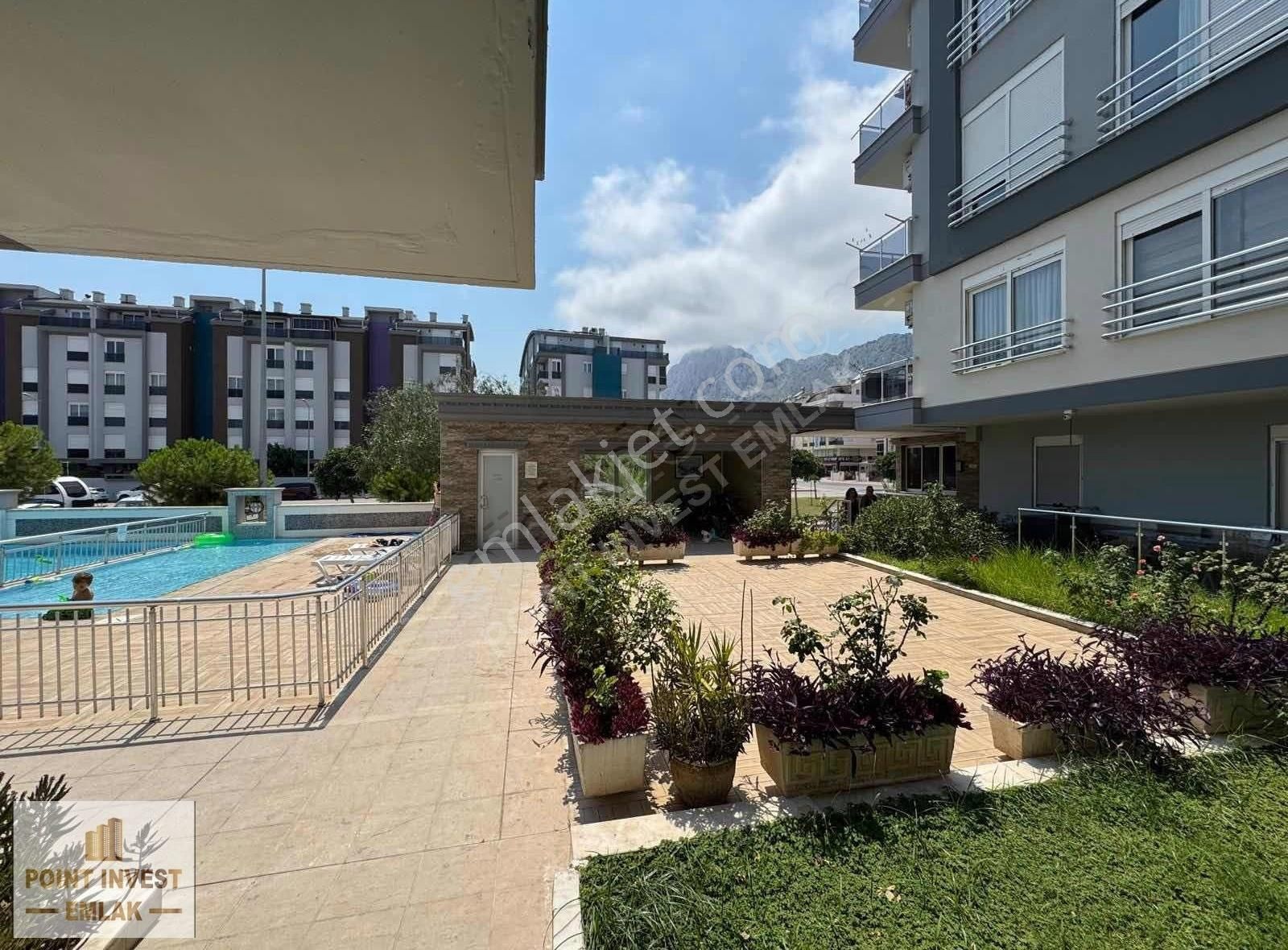 Yıllık Peşin Hurma Kiralık Eşyalı 1+1 Site İçerisinde