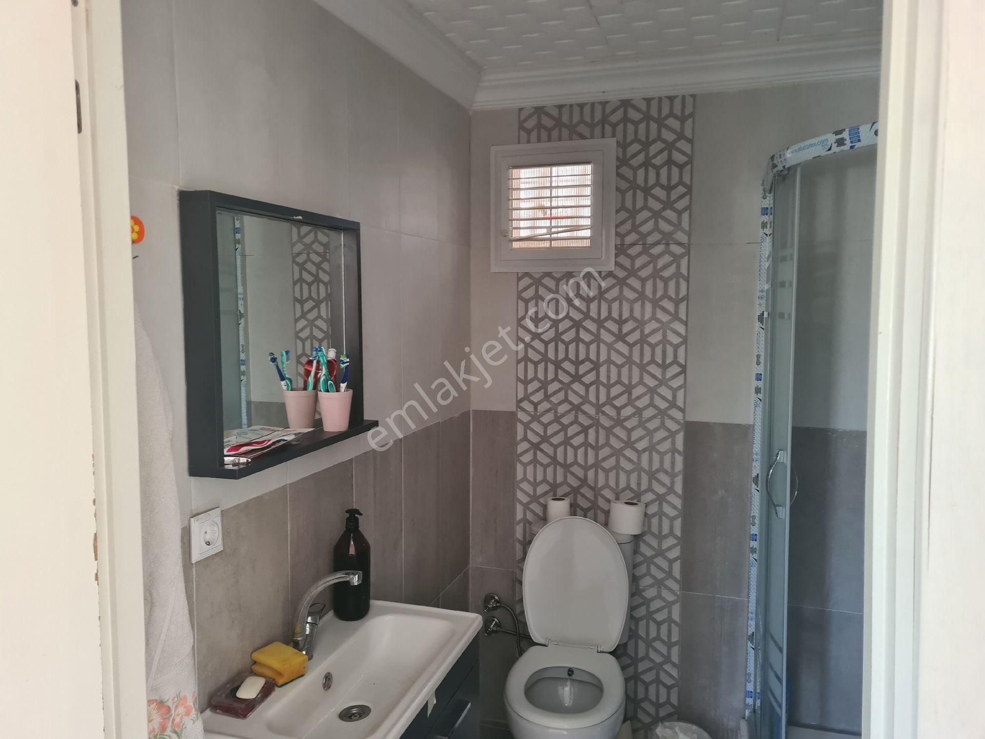 İzmir Kemalpaşa Örende 1600m2 Asfalt Cepheli İçinde 2+1 Ev Bavulunuzu Alıp Geleceksiniz - Görsel 3
