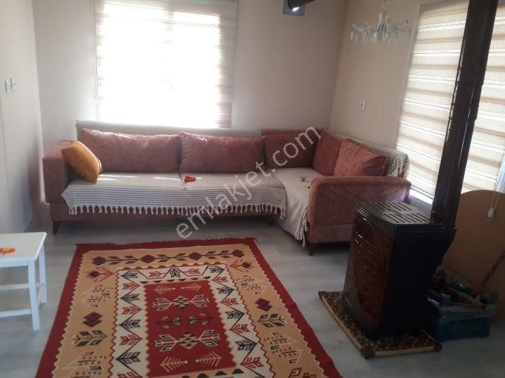 İzmir Kemalpaşa Örende 1600m2 Asfalt Cepheli İçinde 2+1 Ev Bavulunuzu Alıp Geleceksiniz - Görsel 5