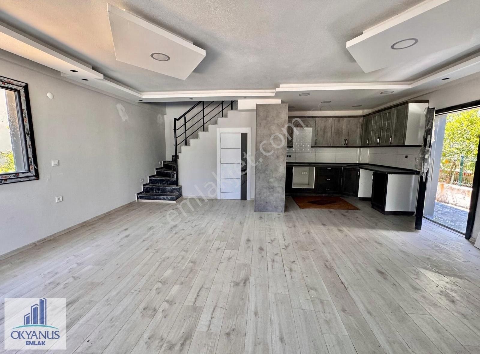 Şakran Yalı Mah. 3+1 Müstakil Tripleks Yazlık , Denize 250 Mt