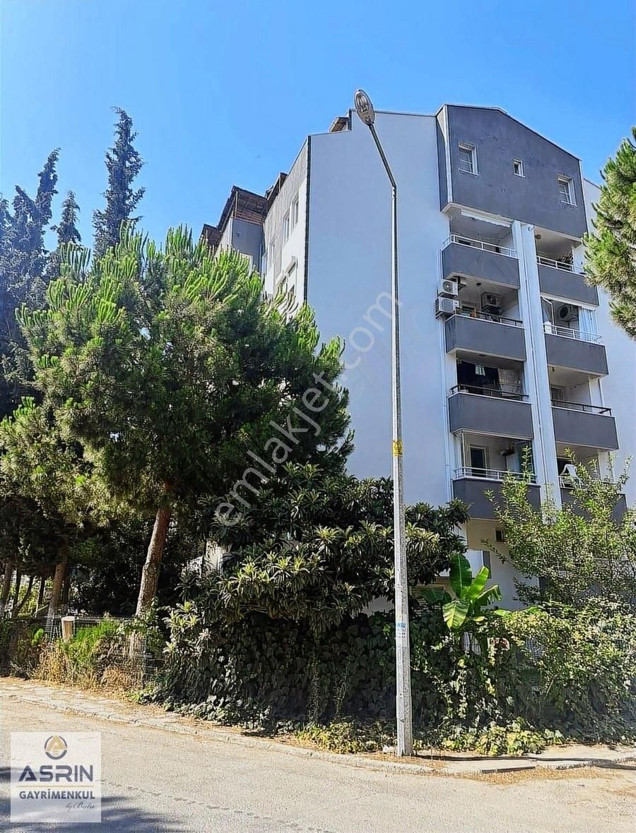 Kuşadası Otogar Arkası 3+1 Çatı Dubleks