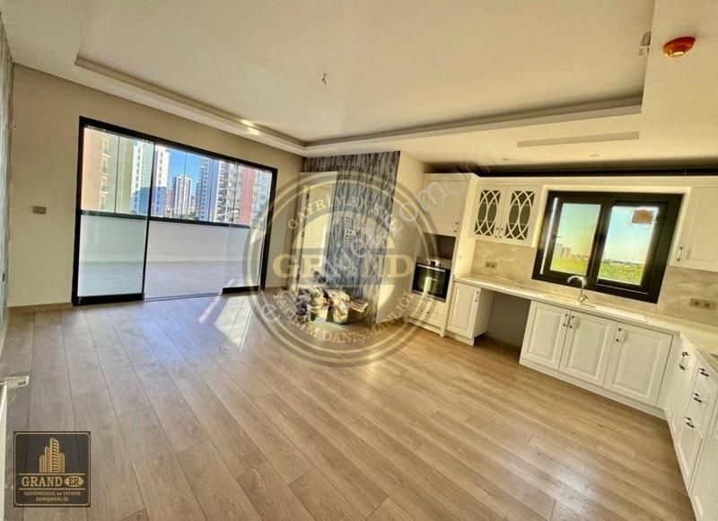 Mezitliakdeniz Mah.sıfır Satılık 4+1 Daire | Lüks Site İçinde