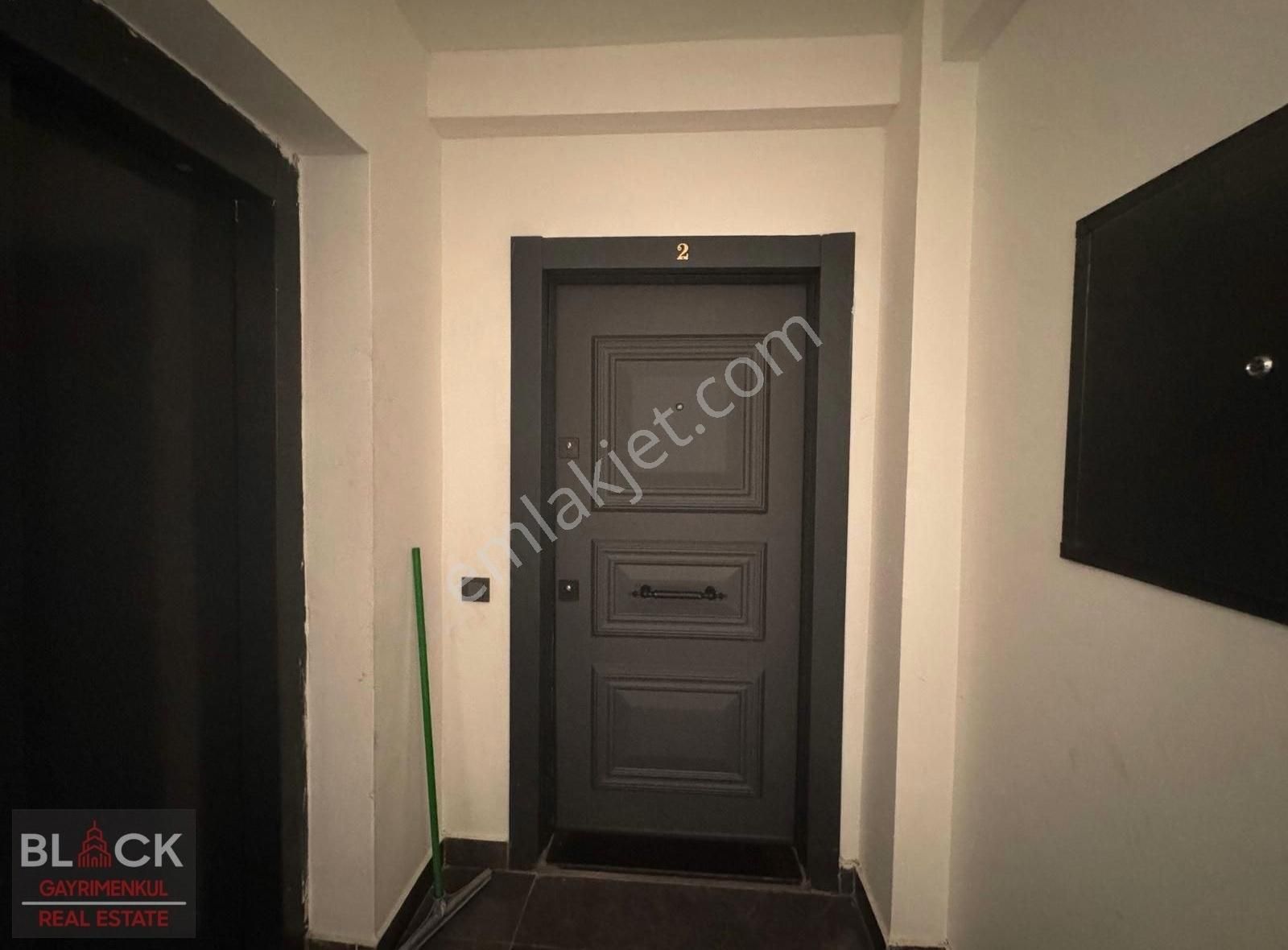 Black'te Aşağı Alata'da Full+full Eşyalı Kiralık Daire