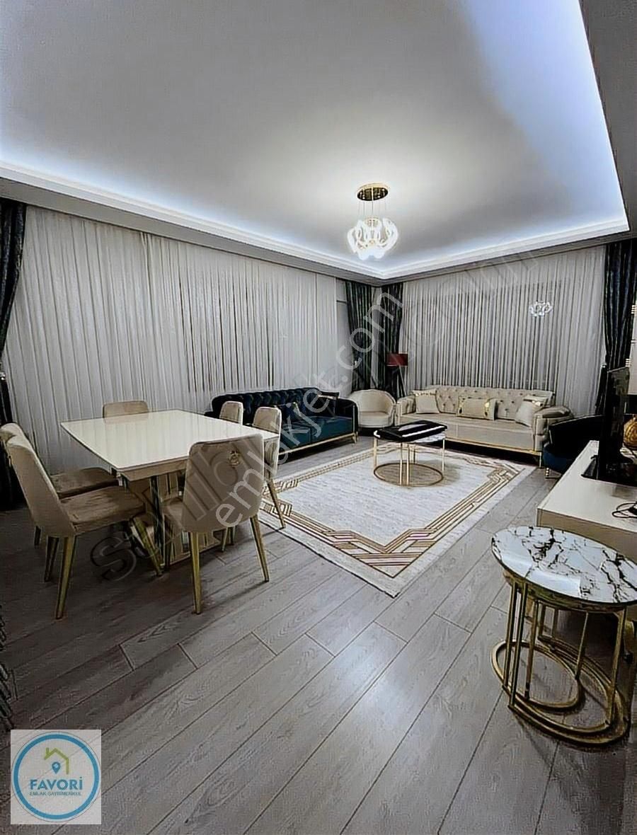 Geniş Lüks Kiler Ve Giyinme Odalı 4+1