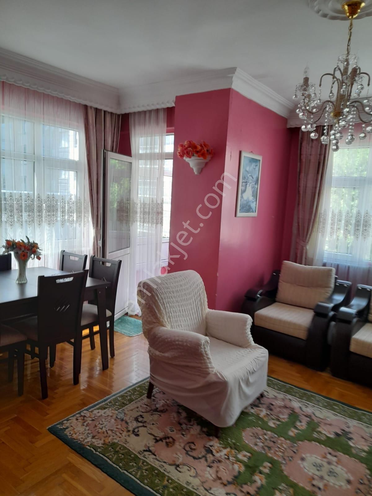 Bahçelievler Yayla 3+1 Satılık Daire 2 Kat