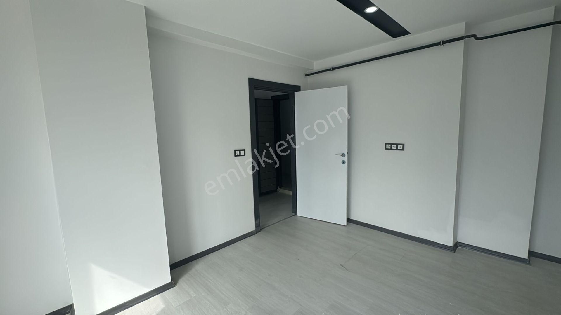 Var Gayrimenkul'den Satılık Full+full İstasyonda 1+1 Daire - Görsel 14