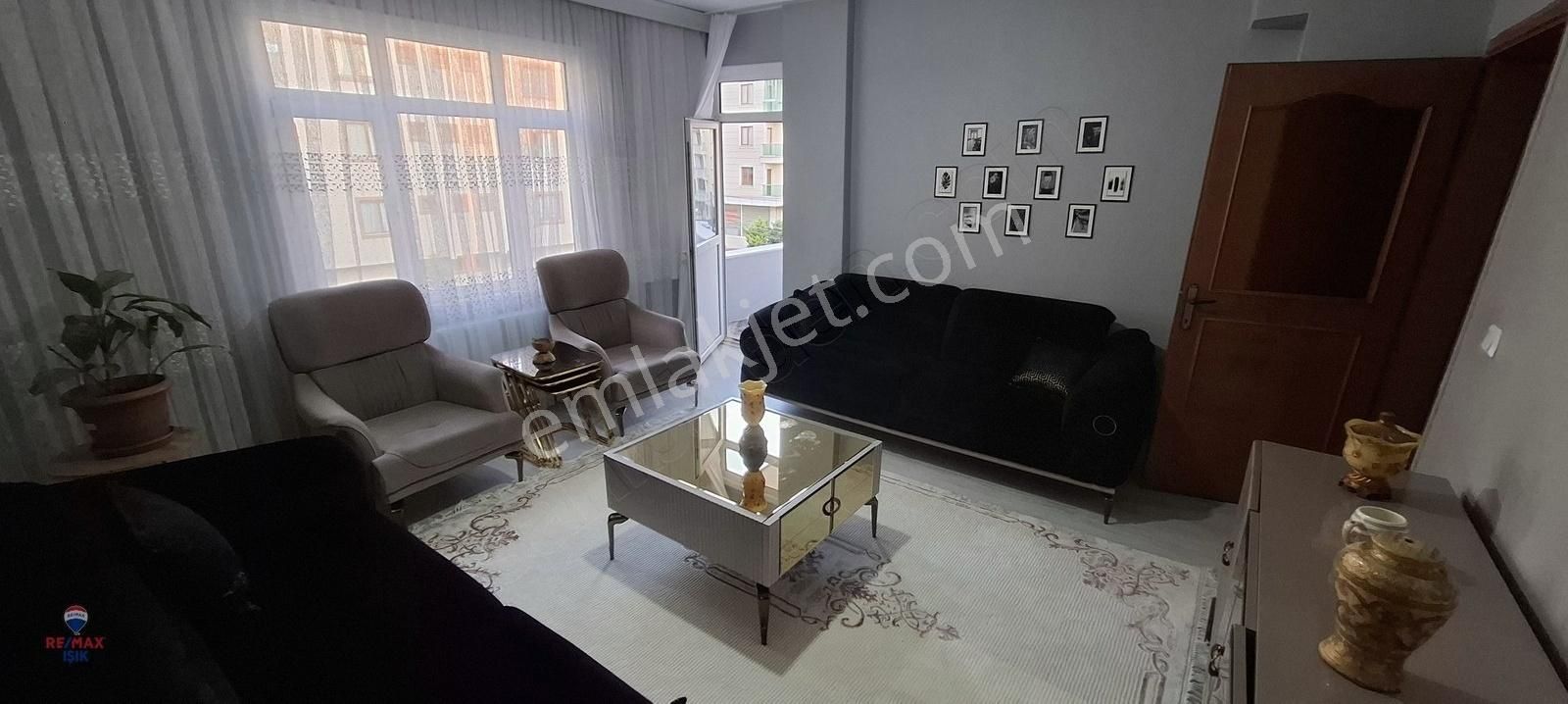 Sancaktepe Eyüpsultan Mahallesinde Satılık 2+1 Daire