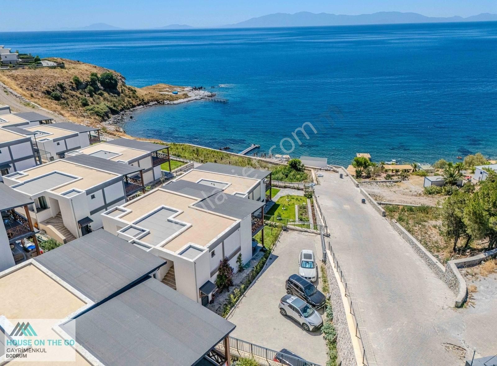 Yılın Fırsatı Dublex Bahçeli Denize Sıfır Manzaralı Müstakil