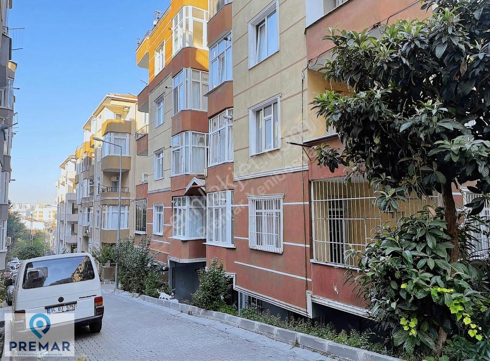 Sefaköy İnönü Mahallesinde Kiralık 3+1