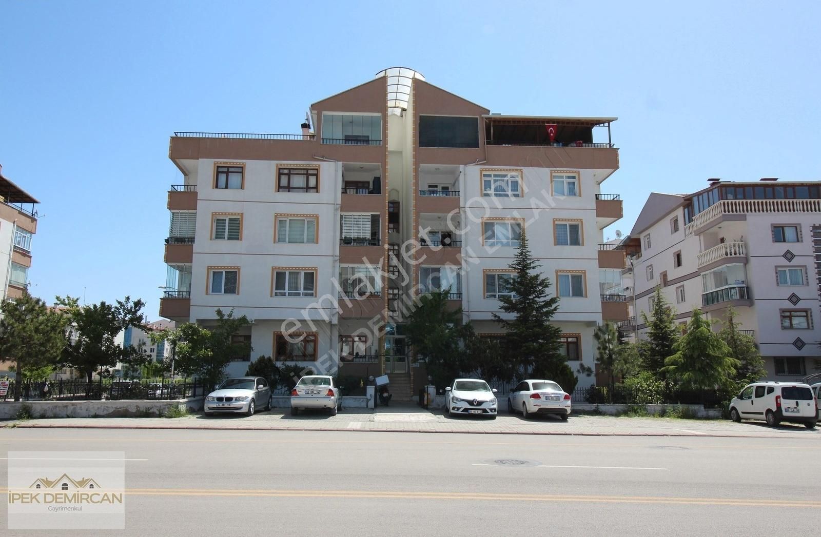 Eryaman Kiralık 3+1 Arakat Daire İpek Demircan Gayrimenkul