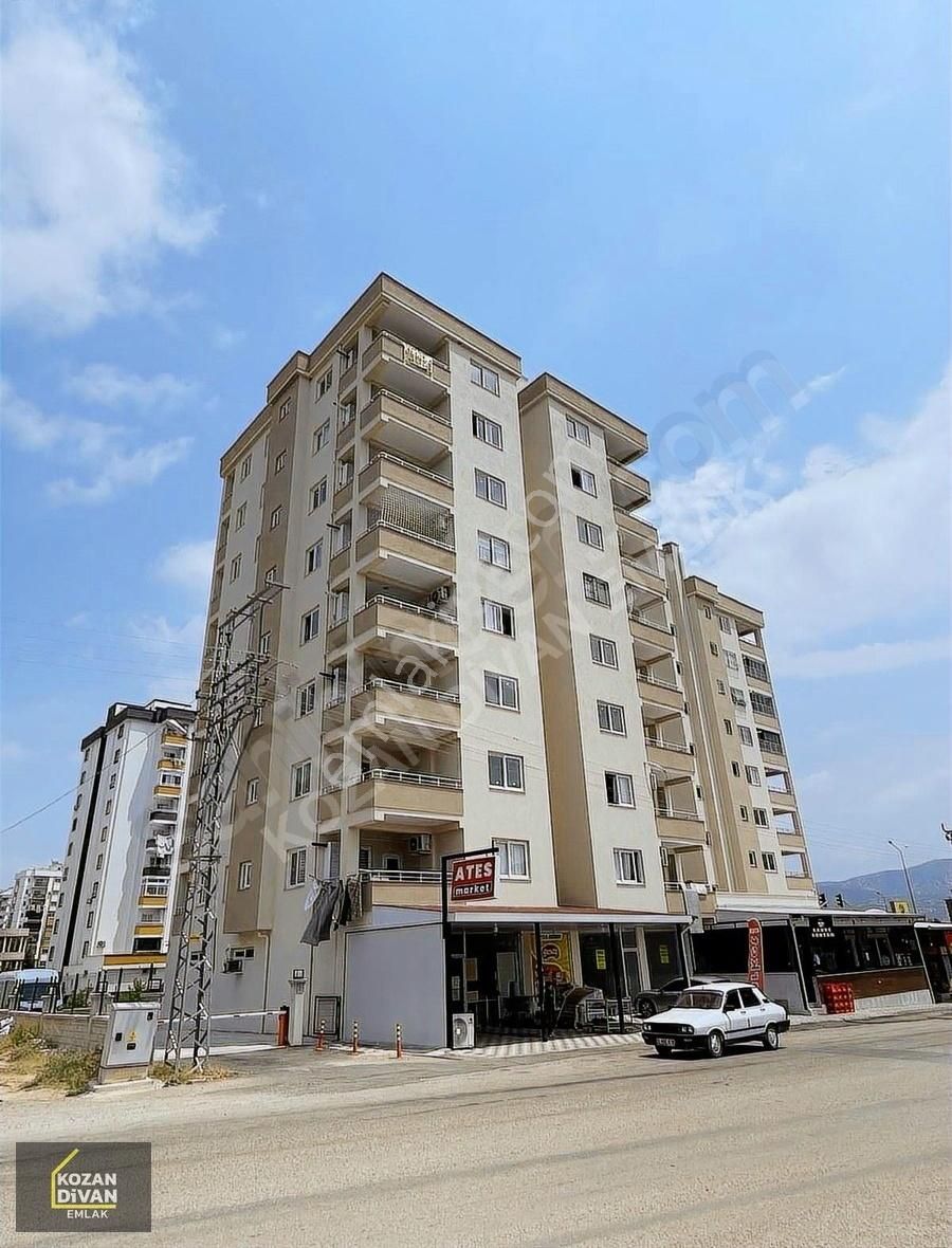 Kozan Divan Emlak'tan Kıtır Fırın Karşısında Kiralık 4+1
