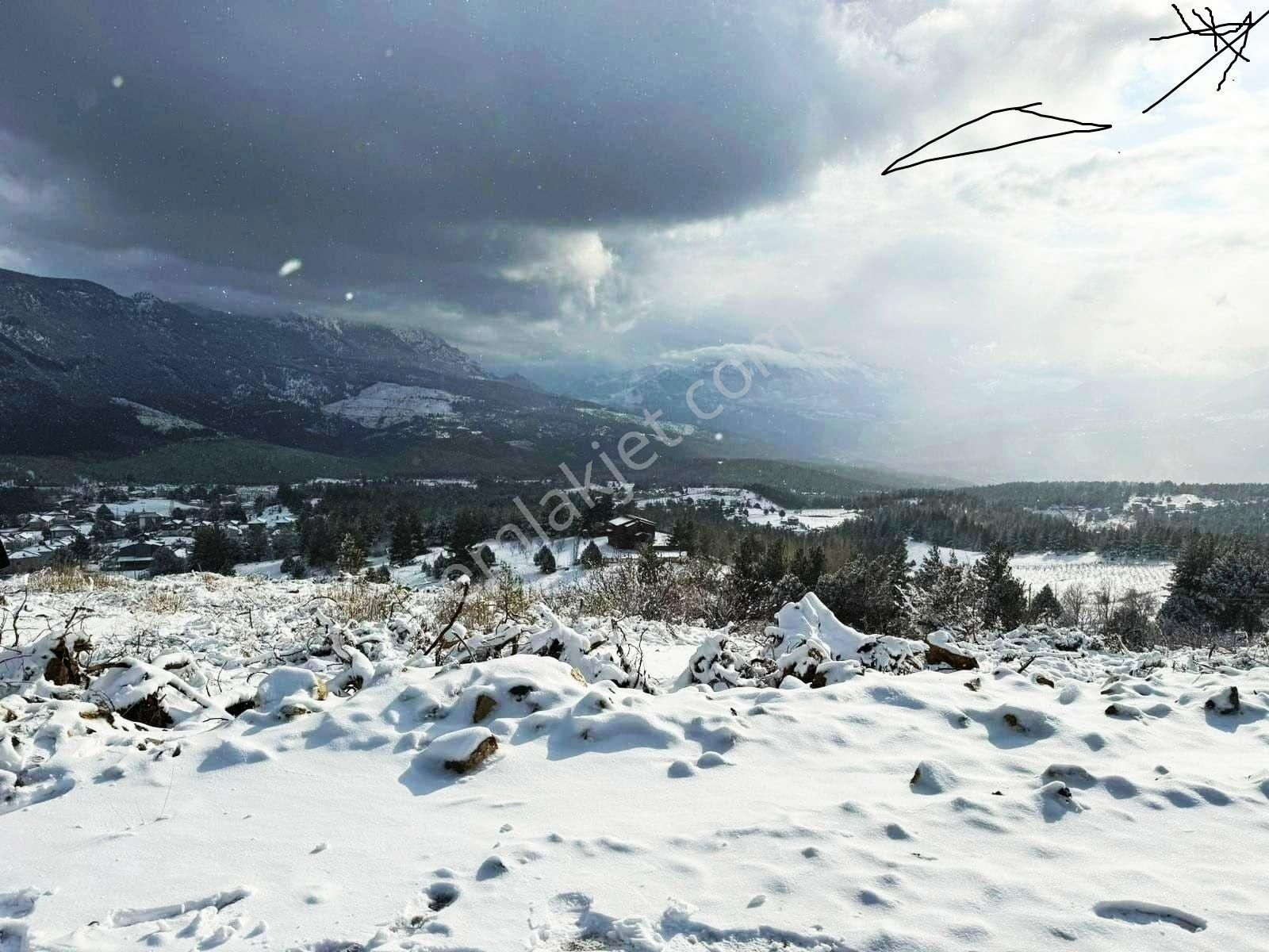 Pozantı Kar Emlaktan Alpu Yaylasında Doğa Manzaralı İmarlı İfrazlı Satılık Yaylalık 400 M2 Arsa