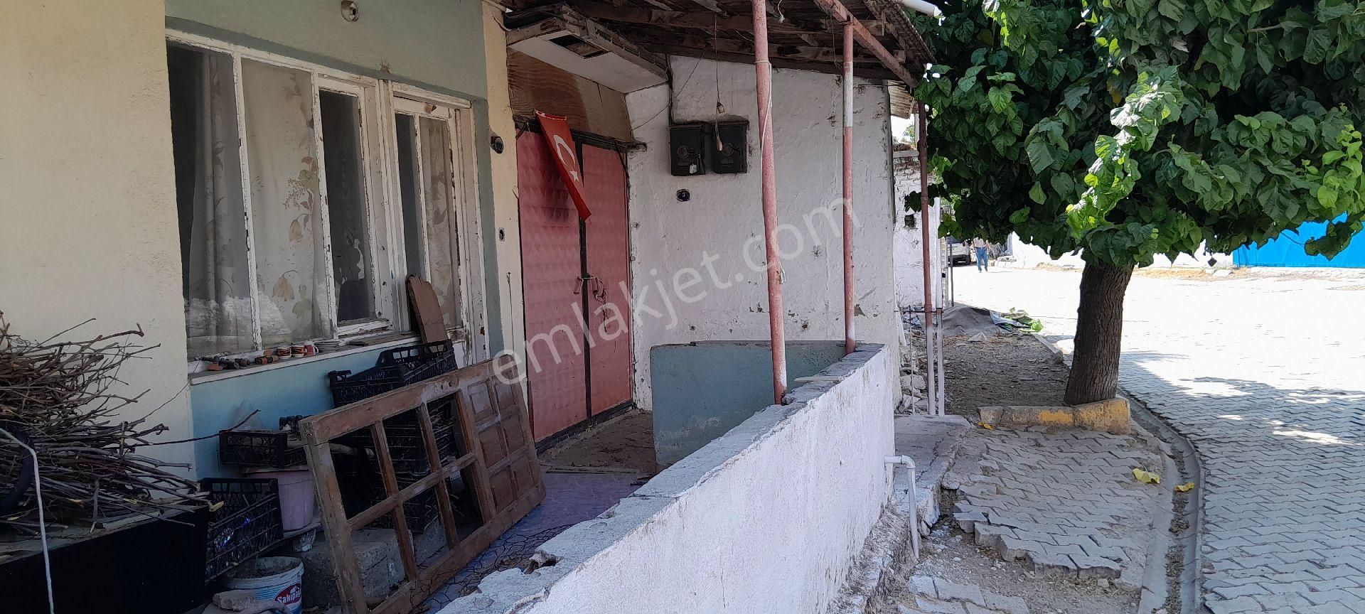 Torbalı Aslanlar Köyünde Merkezde 700 M2 Arsa İçinde Köy Evi - Görsel 12