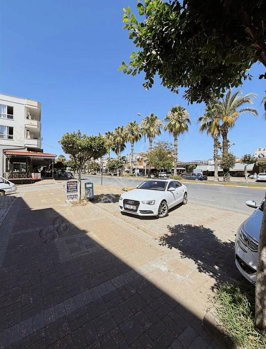 E.k.ç Emlak Tan Devren Kirlaık Gelinlik Dükkanı 110m2