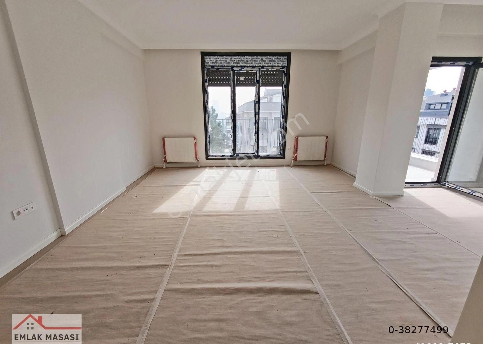 Acıbadem Nişantaşında Deniz Manzaralı 4+1 Sıfır Dubleks Daire Emlak Masası
