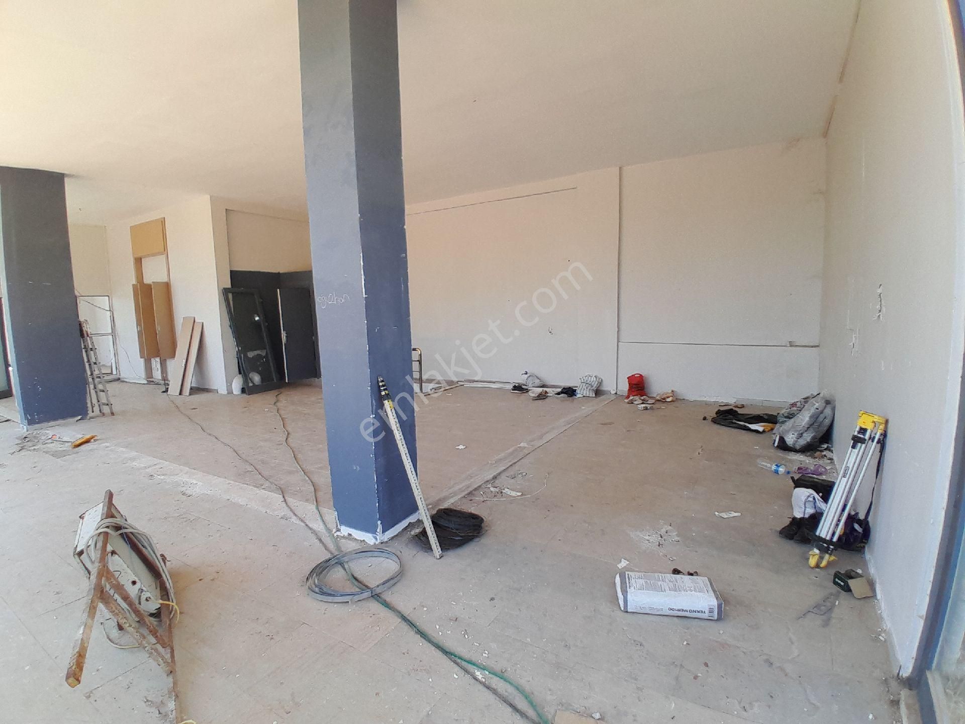 Sancaktepe Kiralık 300m² Bodrumlu Araç Girişine Uygun Dükkan - Görsel 4