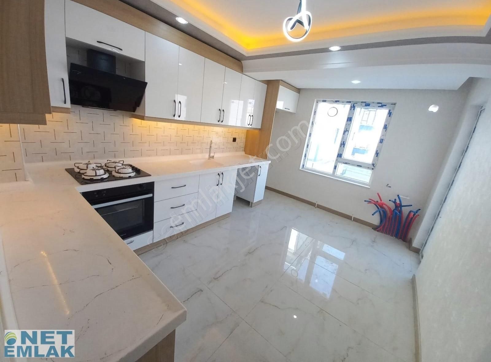 Yenikent Net Emlaktan Ara Kat 4+1 Geniişşş Ful Yapılı Daire