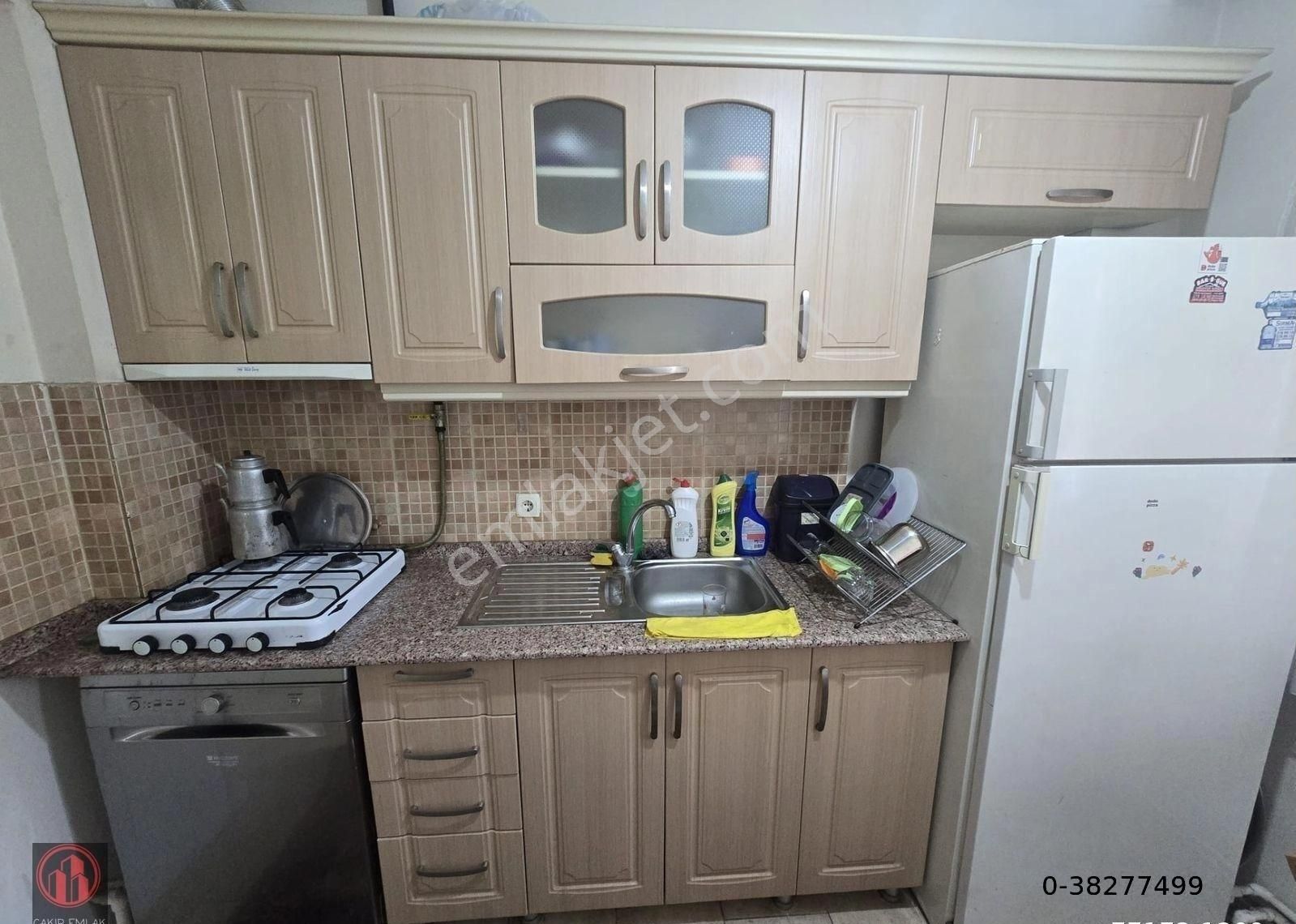 Balçovada Yeni Binada D.gazlı Eşyalı Kiralık 3+1 Daire