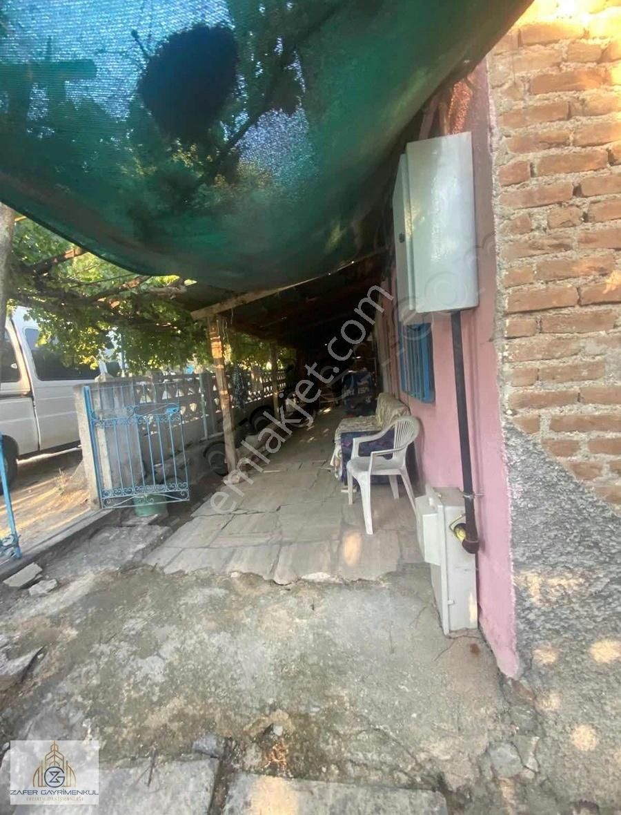 Cadde Üstü Müstakil Daire Yerleşim Merkezinde Acil Satılık