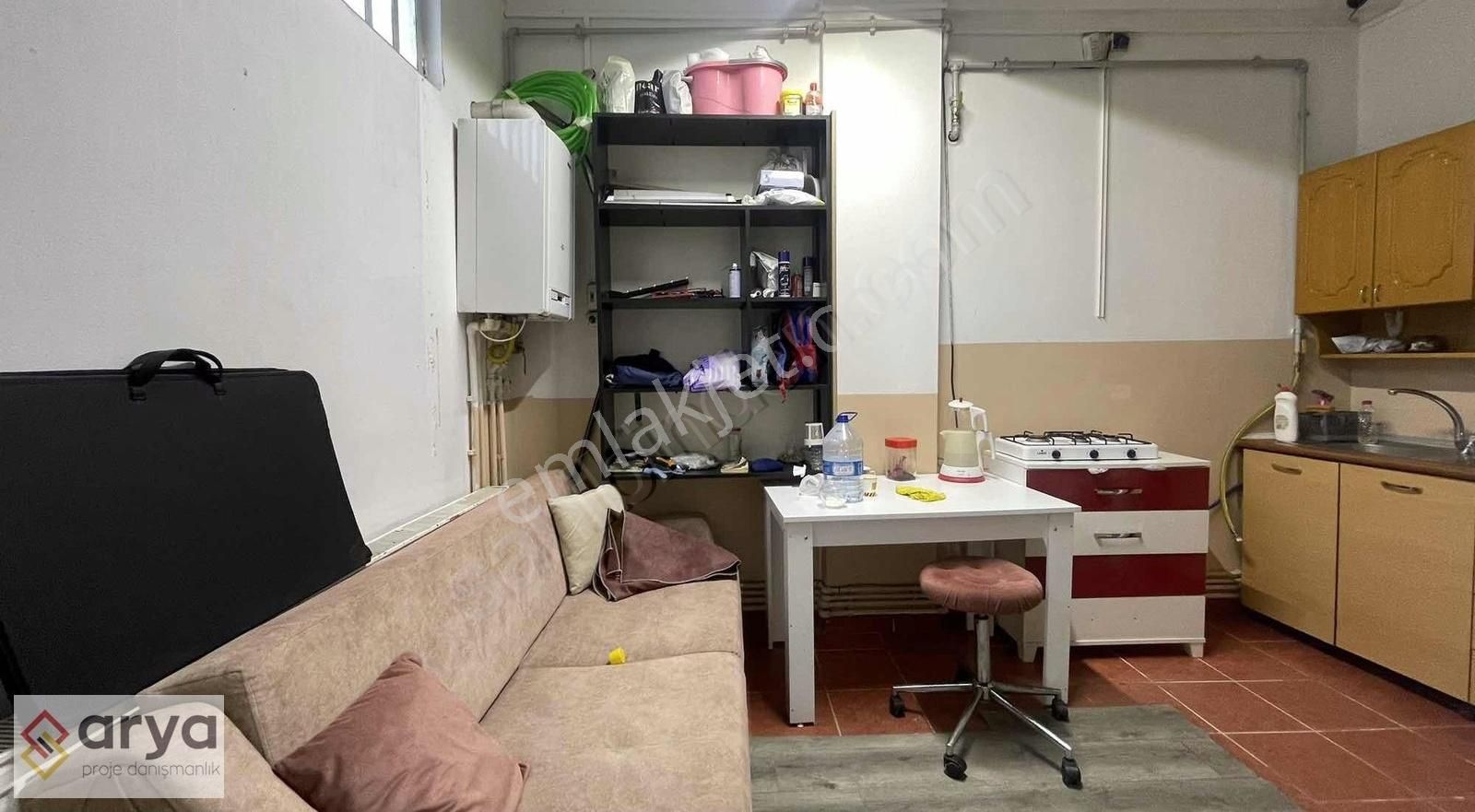 Çamçeşme'de Merkezi Lokasyonda Satılık 65 M2 Dükkan - Görsel 16