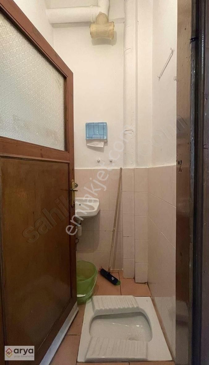 Çamçeşme'de Merkezi Lokasyonda Satılık 65 M2 Dükkan - Görsel 2