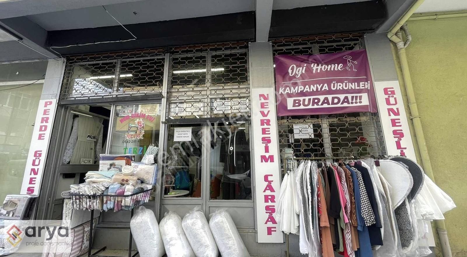 Çamçeşme'de Merkezi Lokasyonda Satılık 65 M2 Dükkan