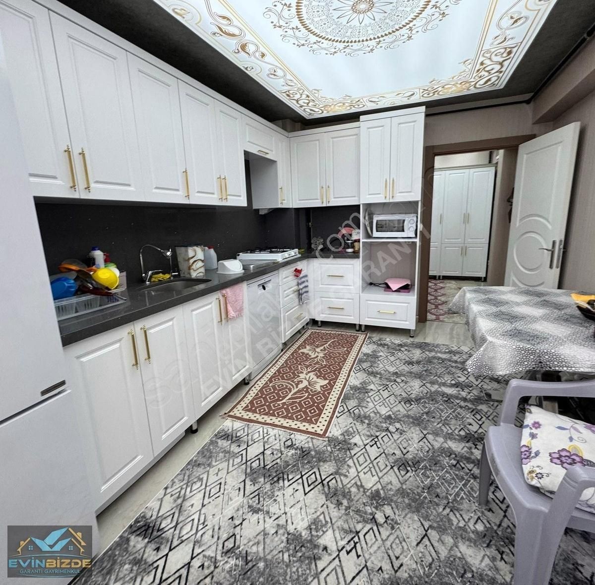 Keçiörende Orta Katta Full Yapılıgenişözel Yapımlı Satılık Daire