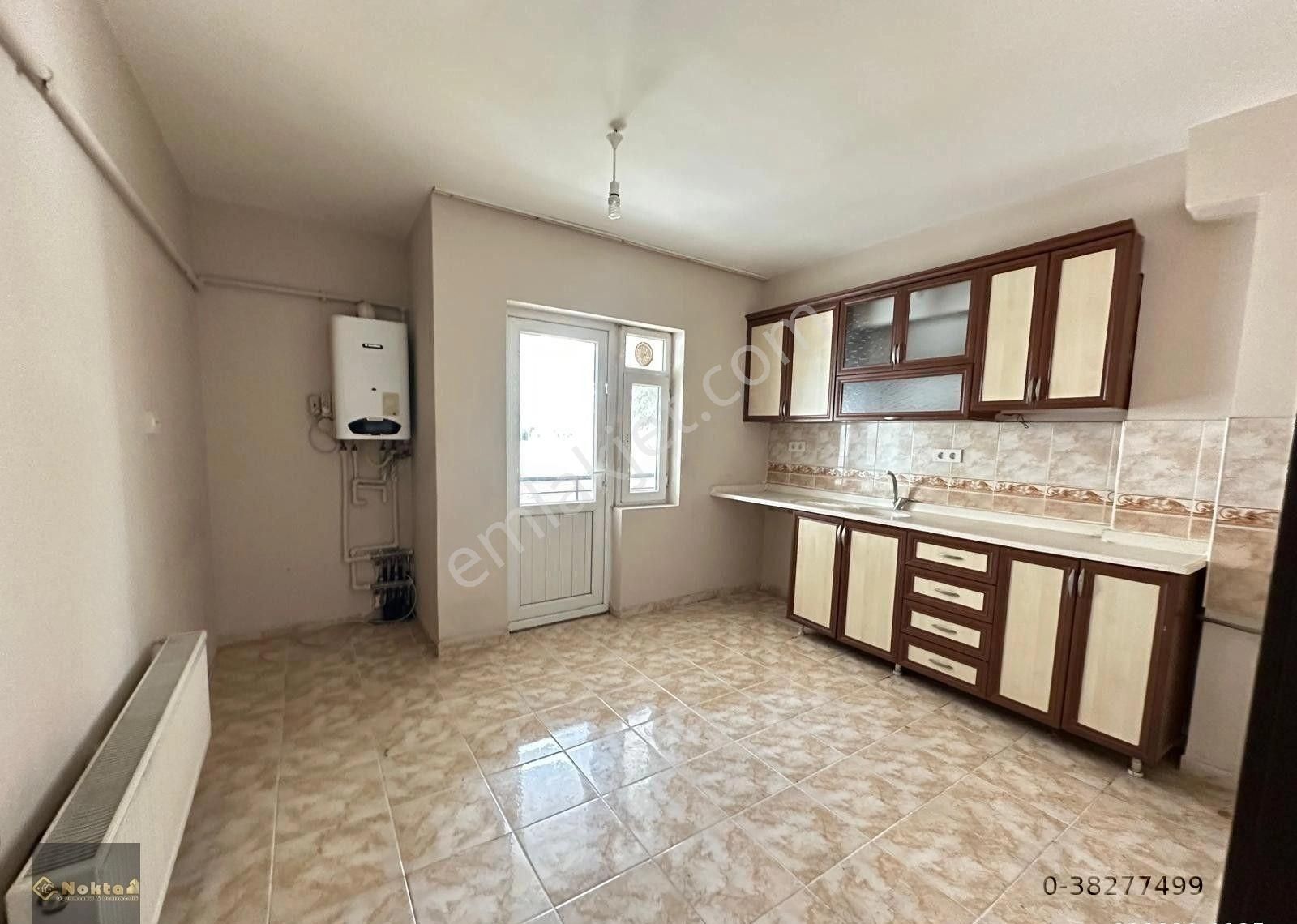 İstasyon Mahallesi 2+1//90m2 Yüksek Giriş Balkonlu