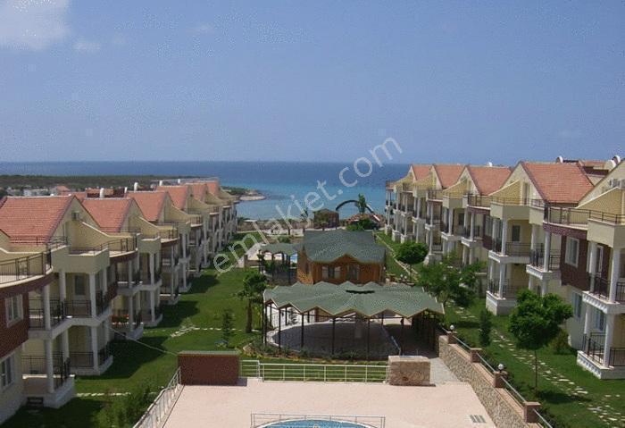 Didim Efeler Mahallesinde Denize Sıfır Konumda Havuz Ve Deniz Manzaralı Villa - Görsel 2