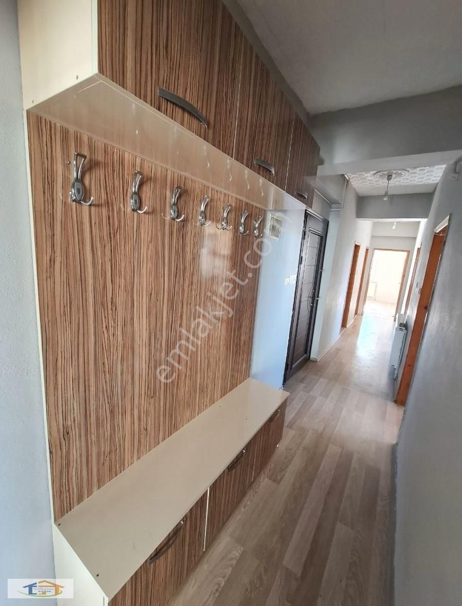 Kastamonu Merkez Salıpazarı İnönü Mah. Caddede Kiralık 3+1 Daire
