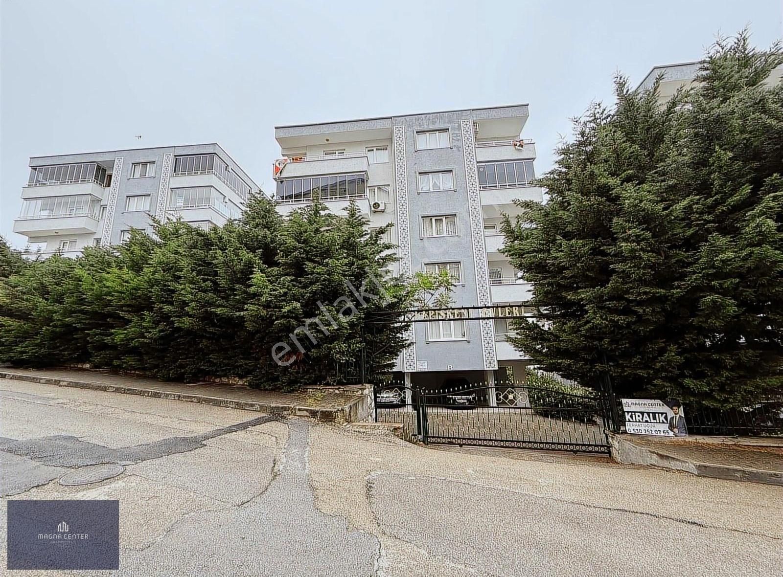 Magna Dan Güzelyalı Merkezde Deniz Manzaralı Eşyalı 3+1 Kiralık
