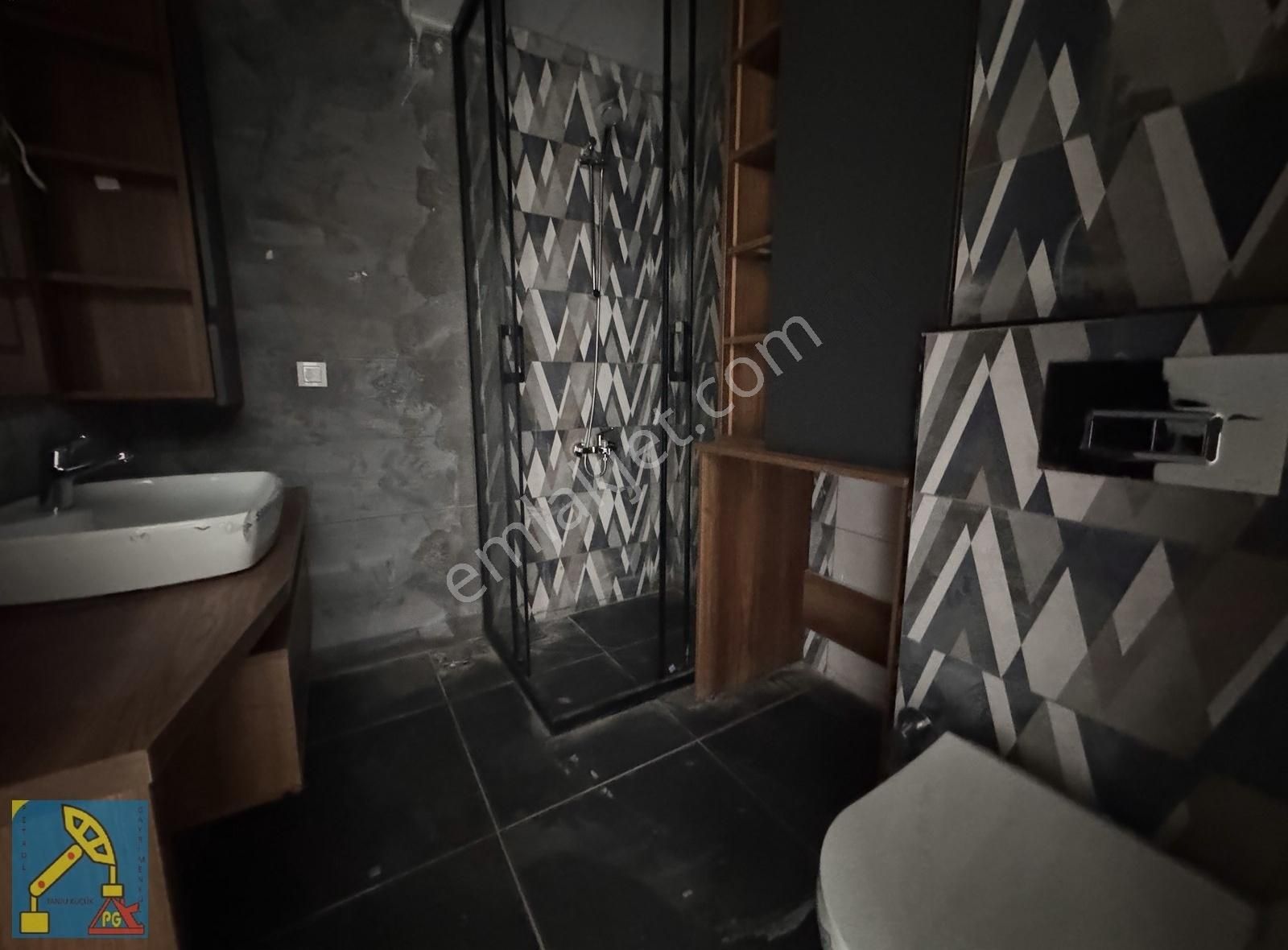 Tece'de | 70 M2 - 1+1 | Yüksek Tavanlı | Lüks Daire | Satılık - Görsel 8