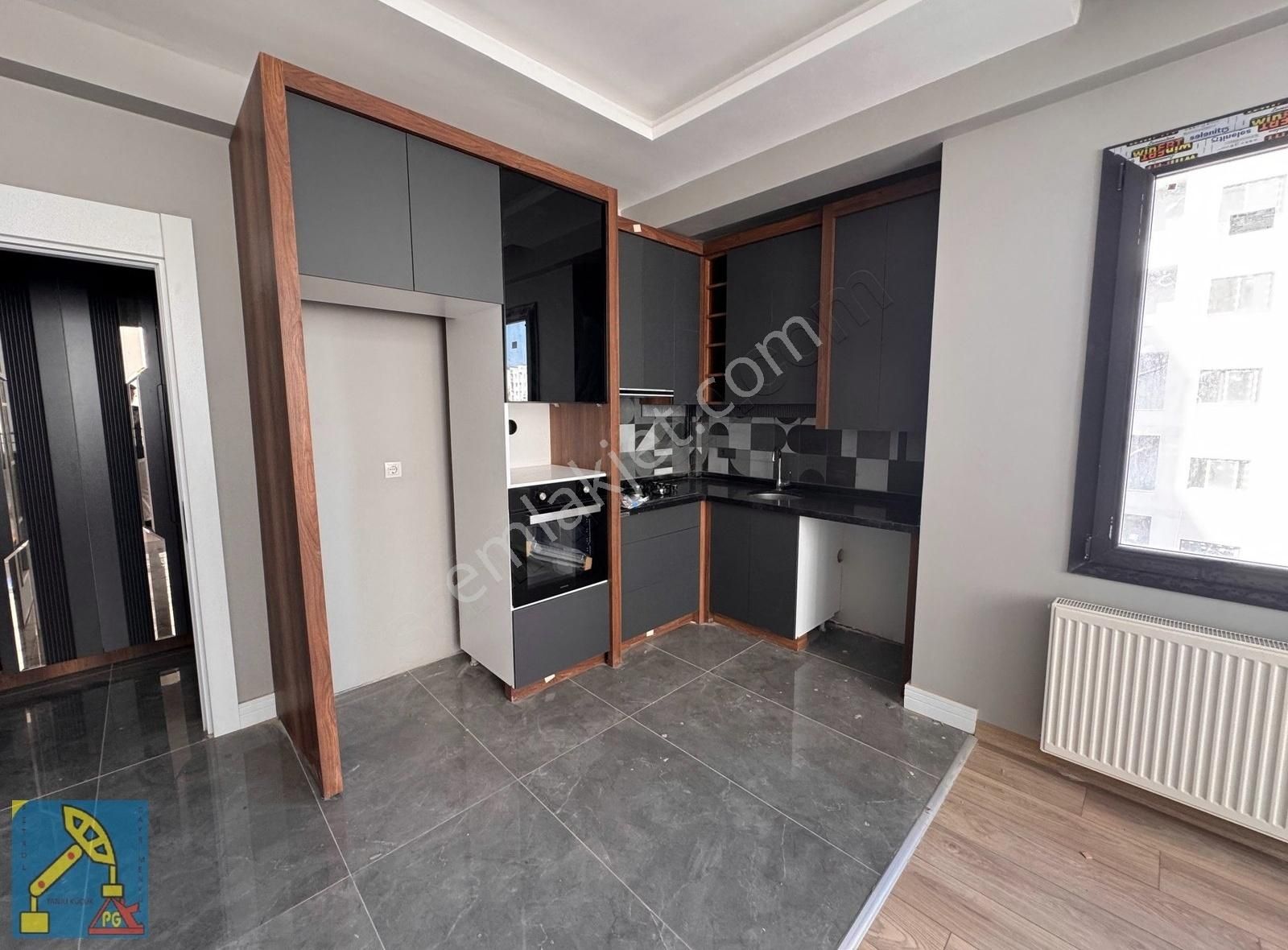 Tece'de | 70 M2 - 1+1 | Yüksek Tavanlı | Lüks Daire | Satılık - Görsel 10