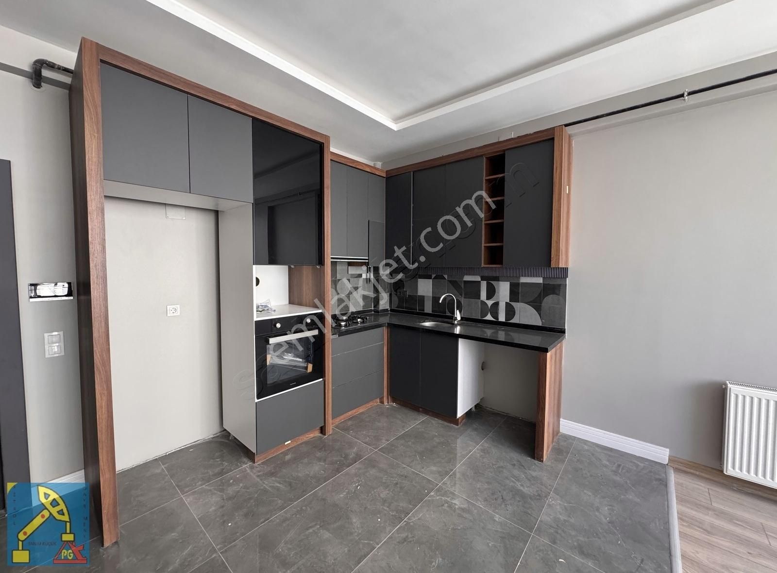 Tece'de | 70 M2 - 1+1 | Yüksek Tavanlı | Lüks Daire | Satılık - Görsel 22