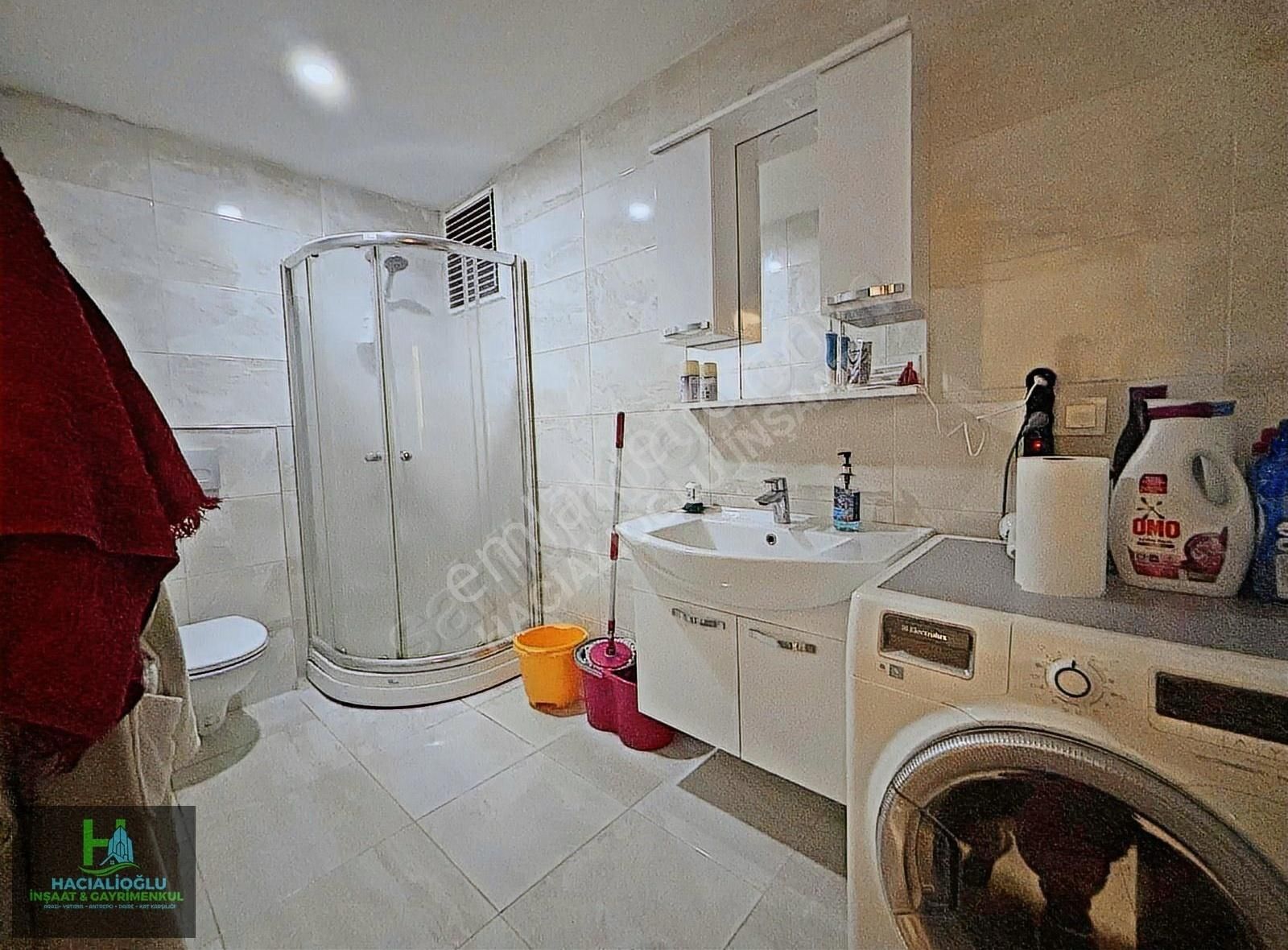 Hacıalioğlu'ndan İdealtepe'de Yeni Bina'da Ayrı Mutfak 2.kat 2+1